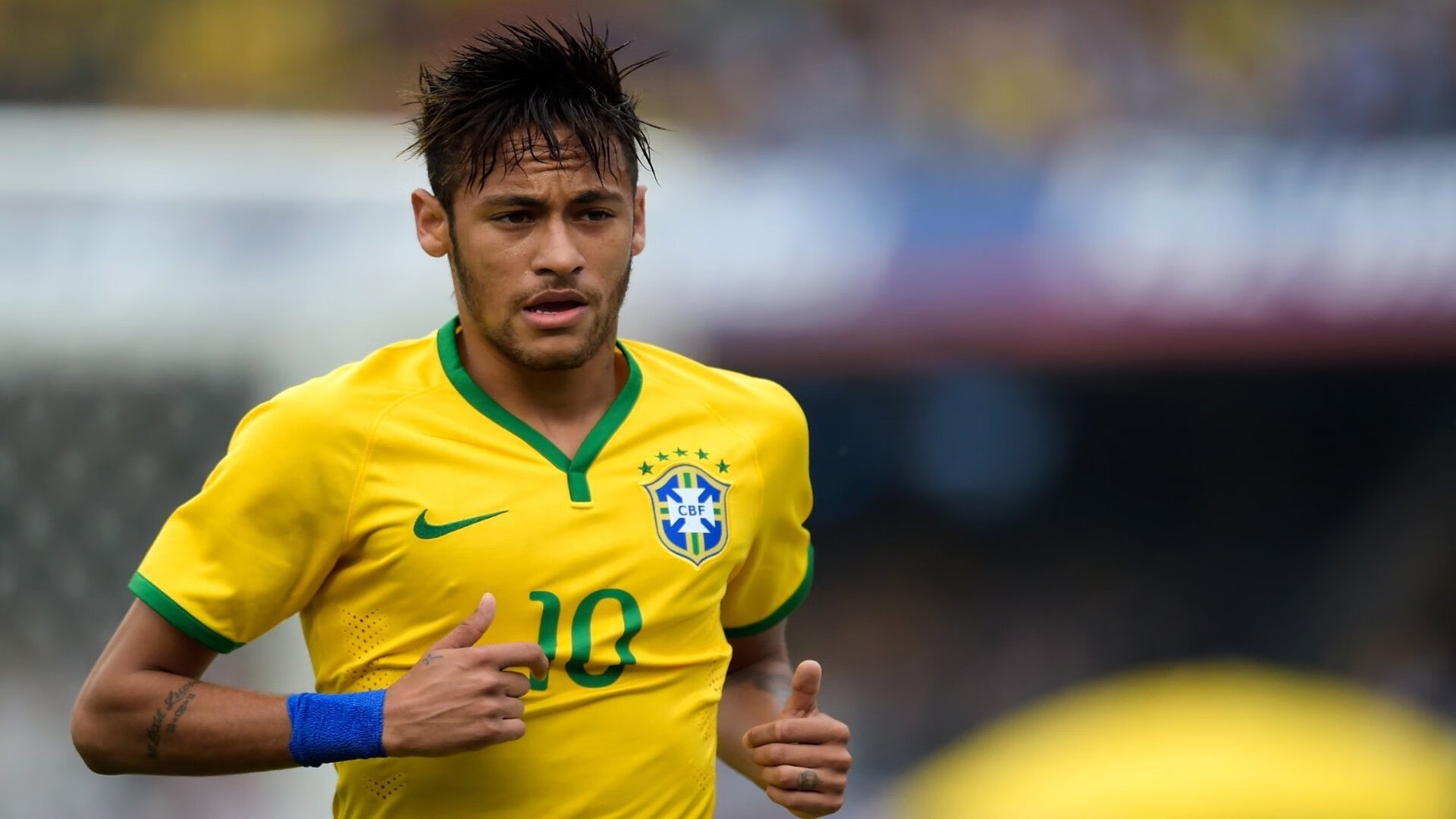 中超射手榜第一继续领跑！29轮斩获25球，山东泰山连续不败10场，中超射手榜排名进球