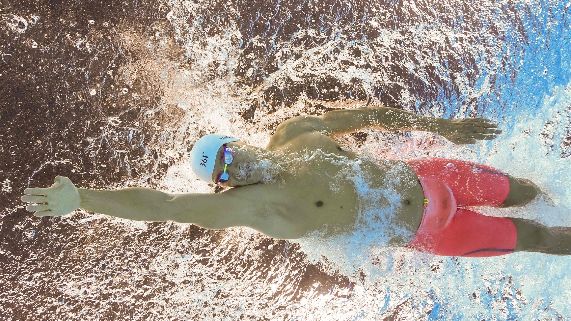 篮球在中国高校AI体育课程体系中的教学协同路径，结合当代篮球运动发展趋势,谈你对高校教学看法